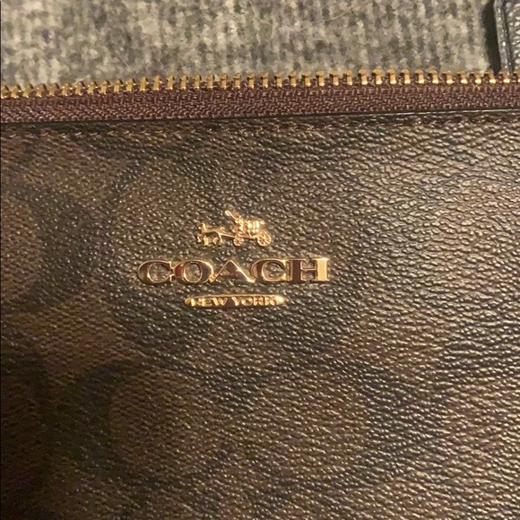 Coach purse - Picture 3 of 5